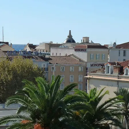 Superb Penthouse In Centre Of Stunning Views Air-conditioning Internet Near The Palais 532
