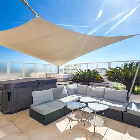 Apartamento Superb Penthouse In Centre Of Stunning Views Air-conditioning Internet Near The Palais 532 *