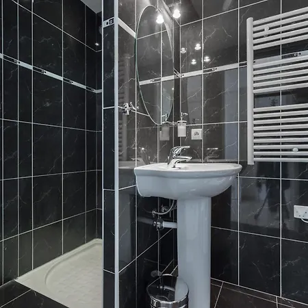 Superb Penthouse In Centre Of Stunning Views Air-conditioning Internet Near The Palais 532 * Cannes